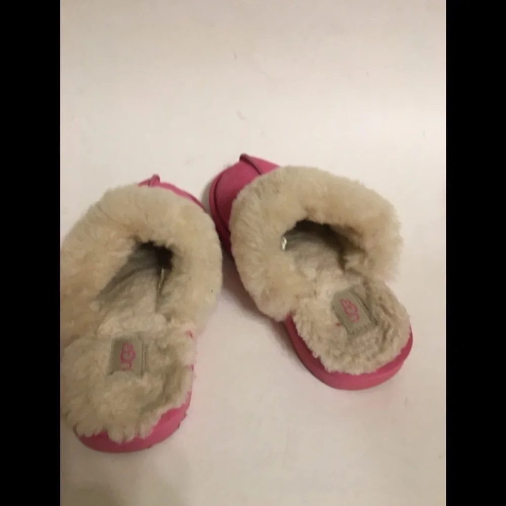 UGG Girls Cozy II Pink Slippers